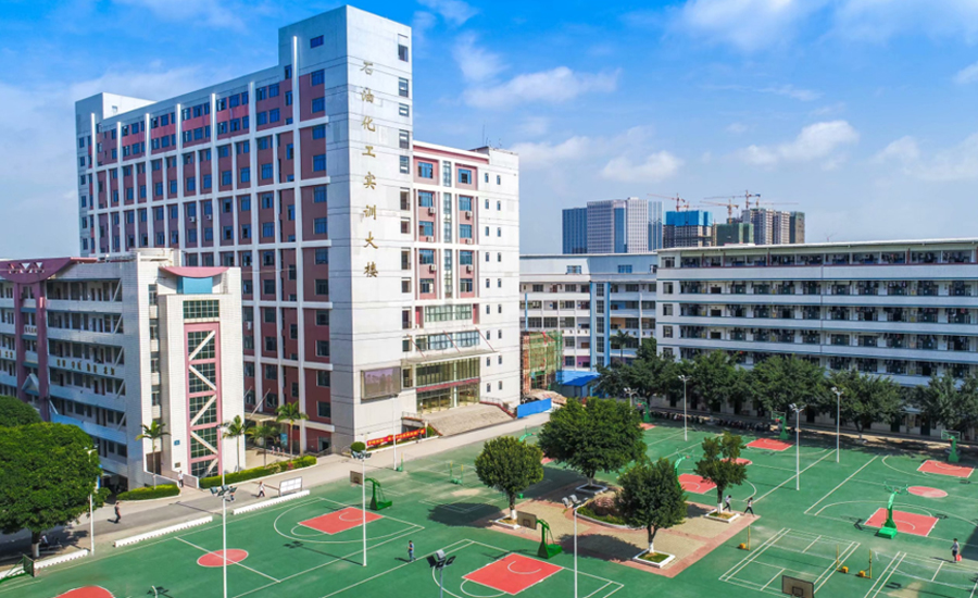 廣西工業技師學院.jpg